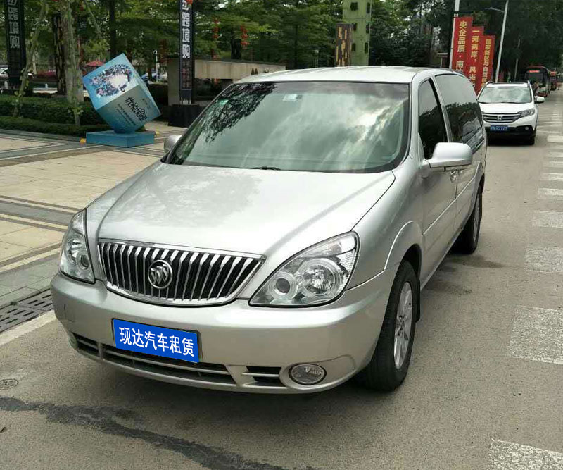 廣州出租經濟型經典款七座別克商務車GL8租賃