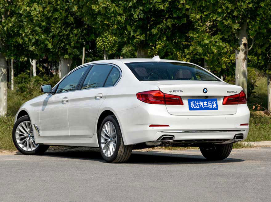 廣州租賃高檔轎車出租寶馬5系530Li轎車_廣州租車包車用車 首選廣州現(xiàn)達(dá)租車公司