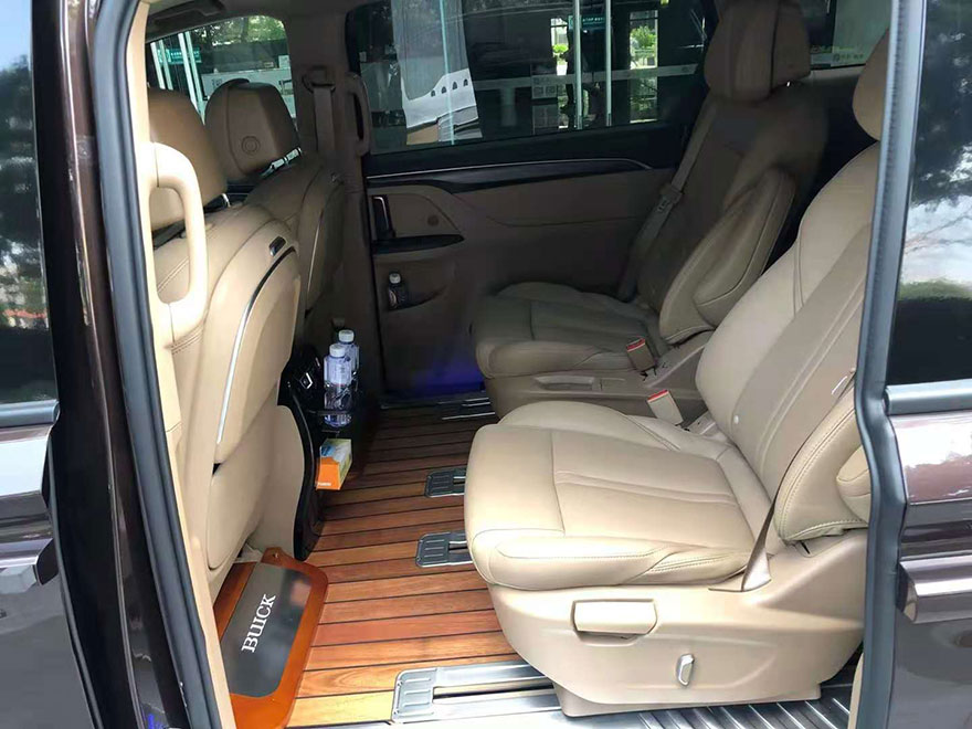 廣州租車帶司機(jī)租賃出租新款別克GL8商務(wù)車653T自駕包天(7座)_廣州租車包車用車 首選廣州現(xiàn)達(dá)租車公司