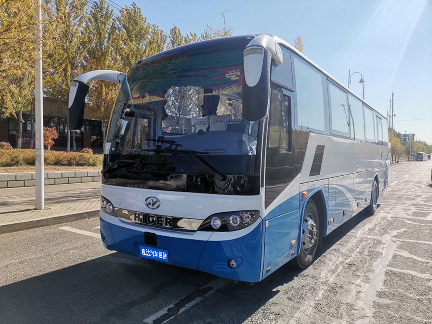 廣州天河區帶司機出租大巴車（53座）