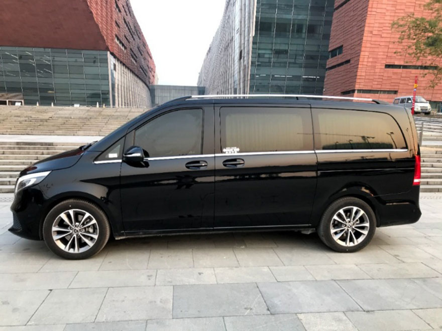 廣州配帶司機自駕出租最新款奔馳V260L豪華座椅雙電動門7座商務(wù)車_廣州租車包車用車 首選廣州現(xiàn)達租車公司