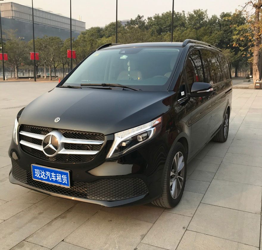 廣州配帶司機自駕出租最新款奔馳V260L豪華座椅雙電動門7座商務(wù)車_廣州租車包車用車 首選廣州現(xiàn)達租車公司