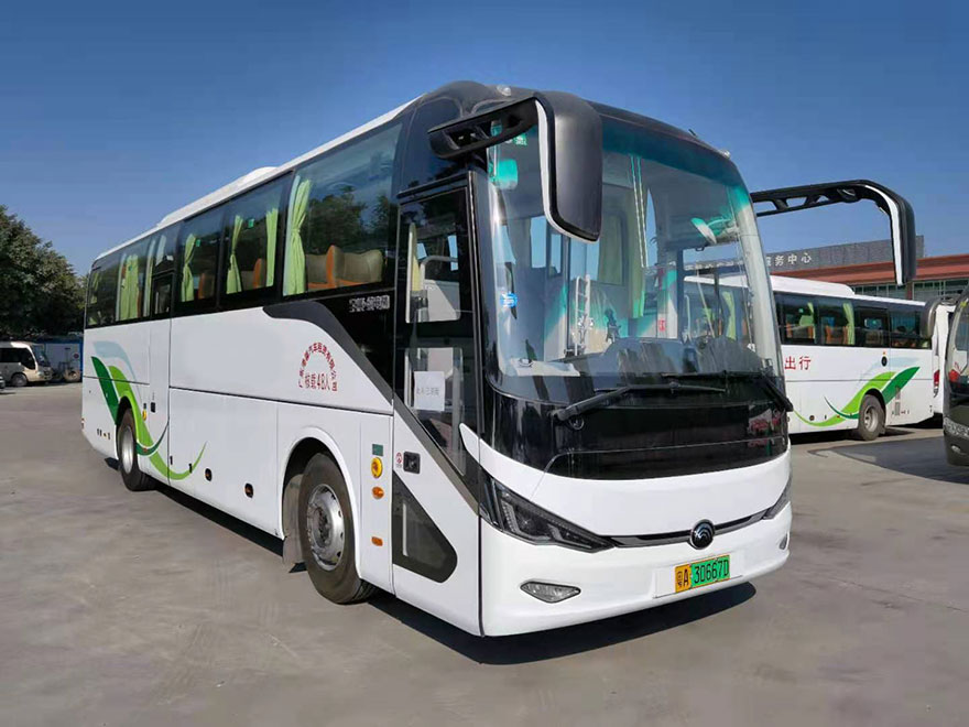 廣東省廣州市區企業團體旅游配帶司機出租40-45-48人座大巴客車接送_廣州租車包車用車 首選廣州現達汽車租賃公司