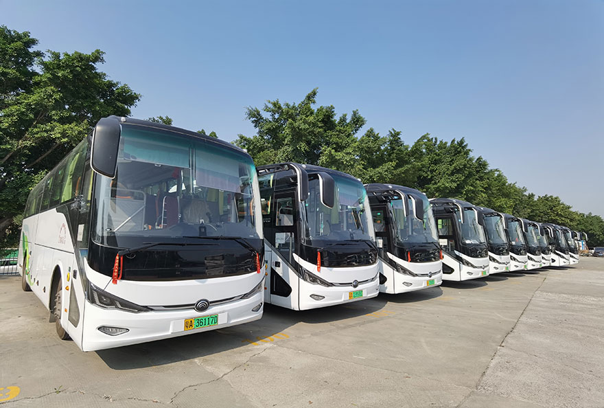 廣東省廣州市區企業團體旅游配帶司機出租40-45-48人座大巴客車接送_廣州租車包車用車 首選廣州現達汽車租賃公司