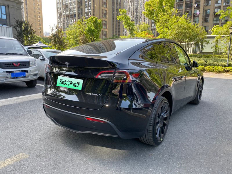 廣州租車哪里有出租特斯拉Model y純電動越野跑車自駕租毛豆Y包天多少錢_廣州租車包車 首選廣州現達汽車租賃公司