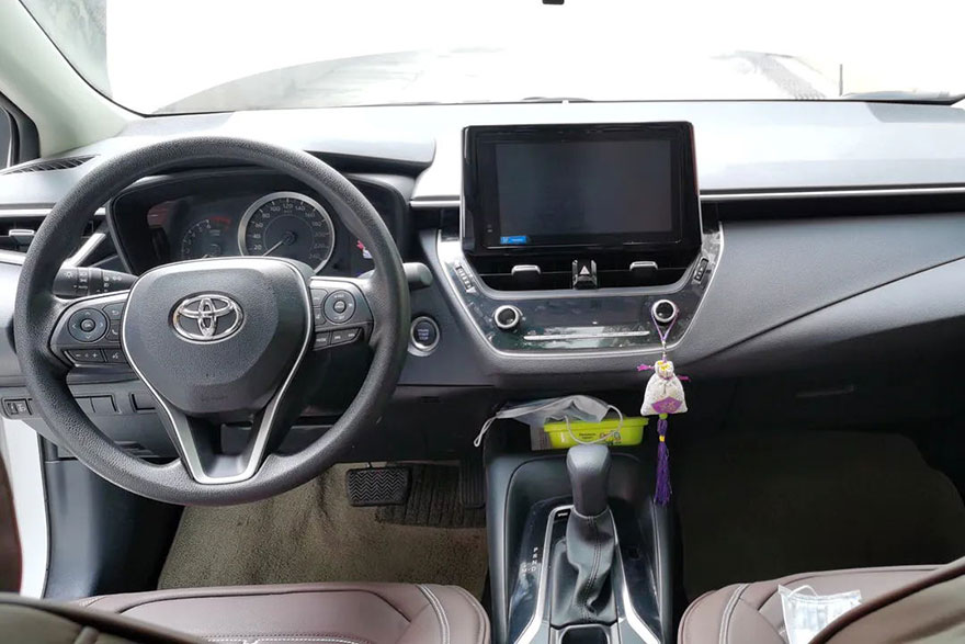 廣州哪里有便宜的轎車長期出租經濟轎車卡羅拉春節自駕帶司機_廣州租車包年 首選廣州現達租車公司