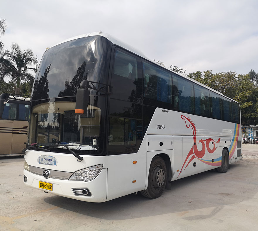 廣州市際帶證配帶司機包天租用大巴車（54座）