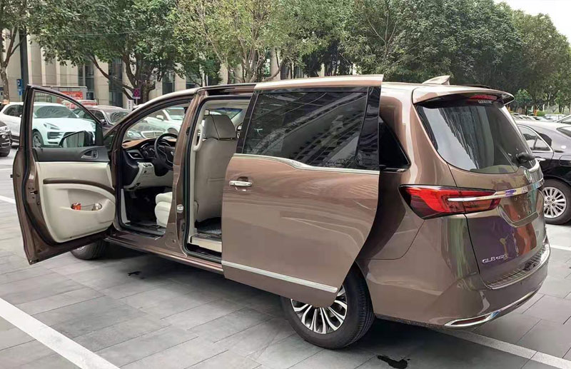 廣州經(jīng)濟(jì)便宜出租經(jīng)典款7座別克GL8商務(wù)車(chē)租賃_廣州租車(chē)包車(chē)用車(chē) 首選廣州現(xiàn)達(dá)租車(chē)公司