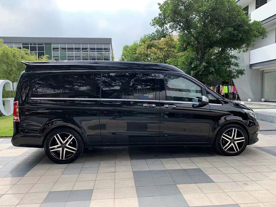 廣州哪里有配帶司機租用7座豪華高端奔馳V260L商務車活動接待出租自駕_廣州租車包車 首選廣州現達汽車租賃公司