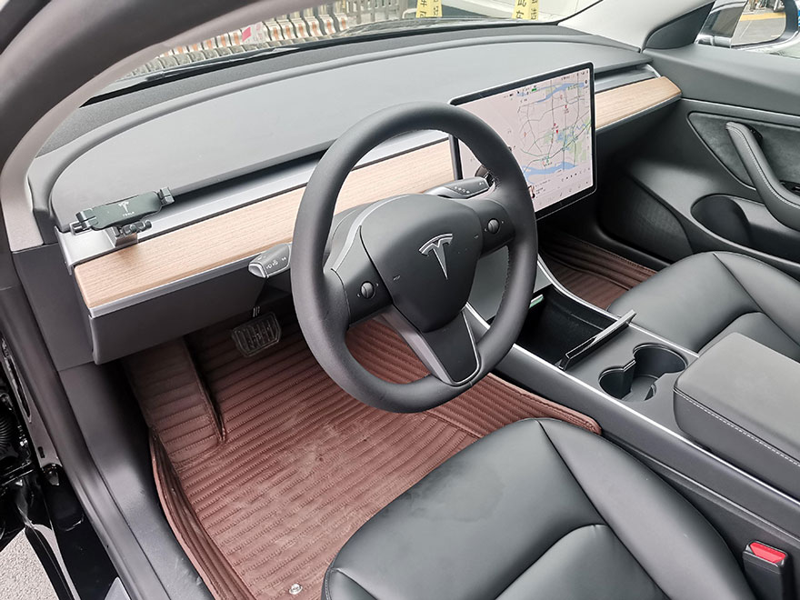 廣州帶司機出租純電動車特斯拉Model 3,廣州哪里有毛豆MODEL Y自駕包天_廣州租車包車用車 首選廣州現(xiàn)達汽車租賃公司