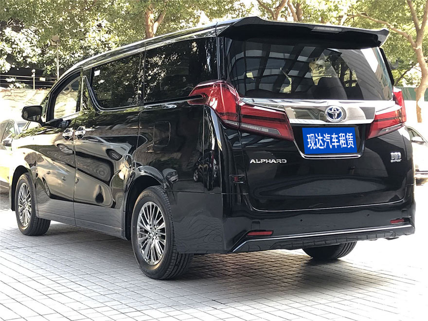 廣州自駕隨駕租7座豐田埃爾法黑色商務(wù)車配帶司機(jī)出租威爾法包年多少錢_廣州租車包車用車 首選廣州現(xiàn)達(dá)汽車租賃公司