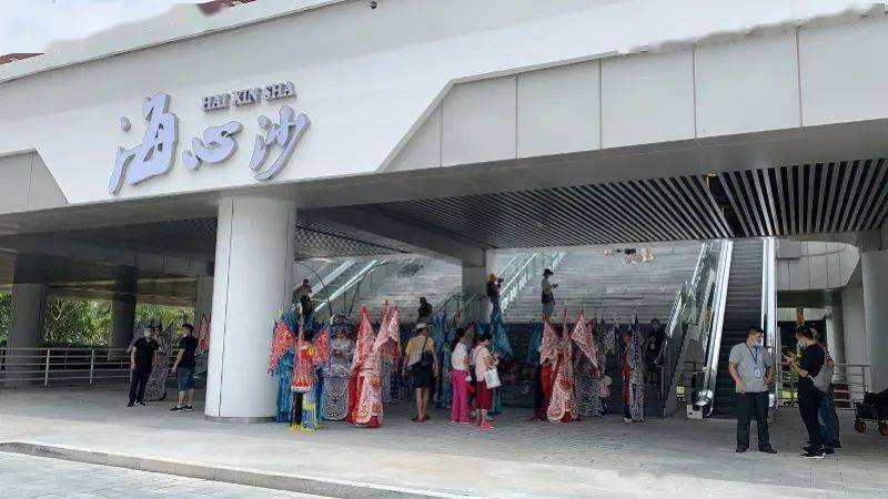 人人人人人!廣州網紅橋【海心橋】人氣爆棚,廣州市旅游出租別克商務車包天費用_廣州租車包車用車 首選廣州現達租車公司