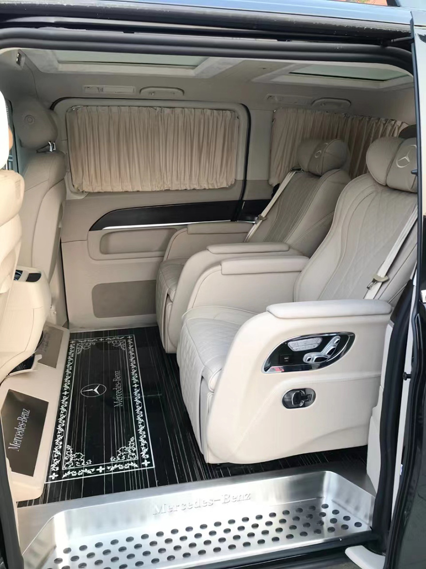 廣州高端接待帶司機租用7座奔馳威霆V260L商務車出租包天多少錢