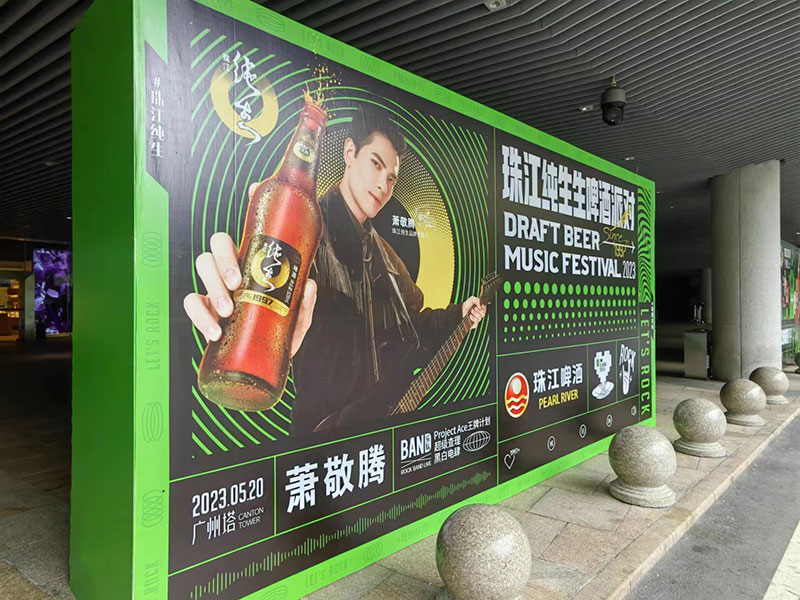 廣州明星演唱會高端活動埃爾法別克GL8阿爾法商務車接待配帶司機包車費用_廣州租車包天用車 首選廣州現達汽車租賃公司