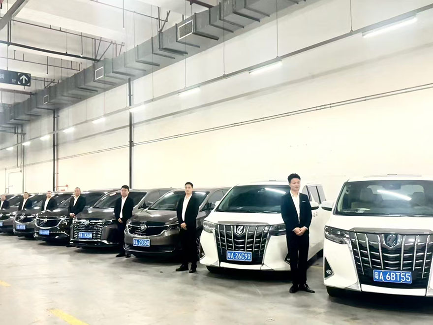 廣州演唱會音樂會大型活動配帶司機專業商務租車公司_廣州用車 首選現達汽車租賃公司